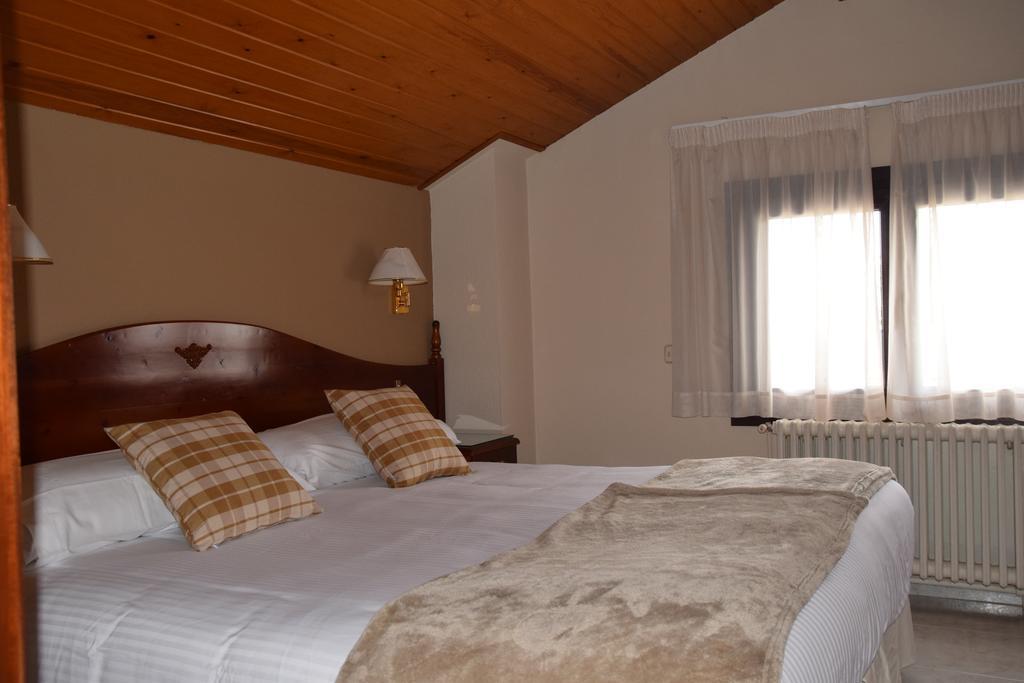 Hotel Roca Alp Exterior foto