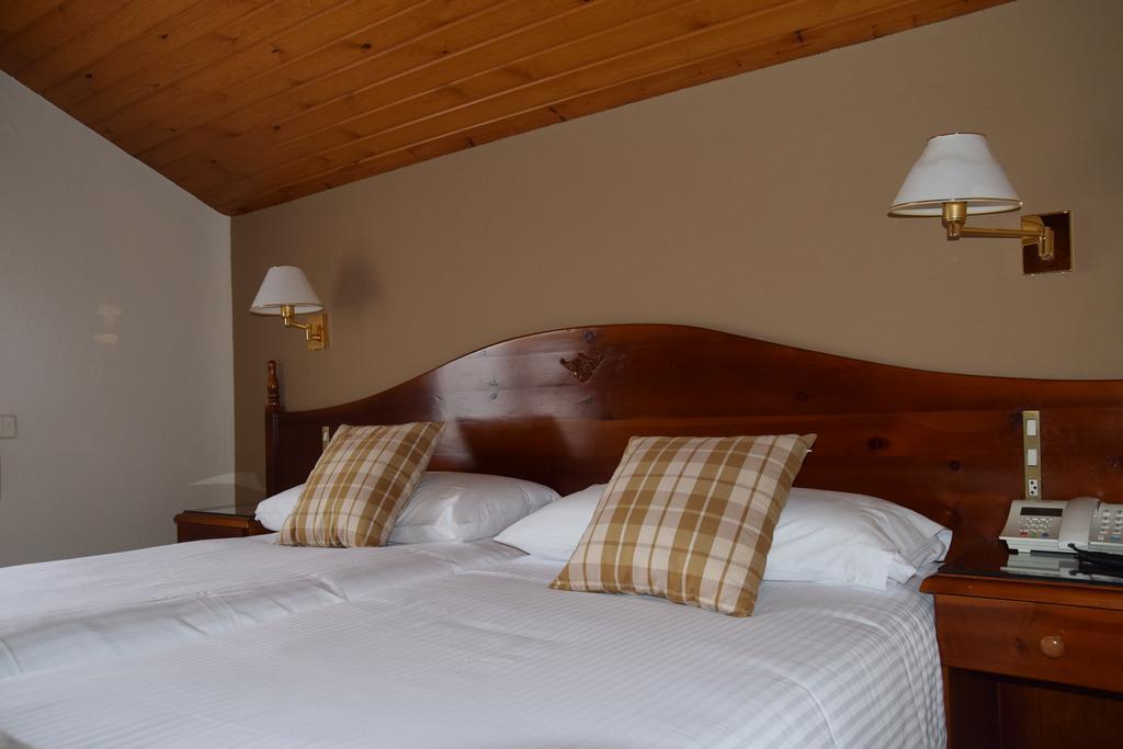 Hotel Roca Alp Exterior foto
