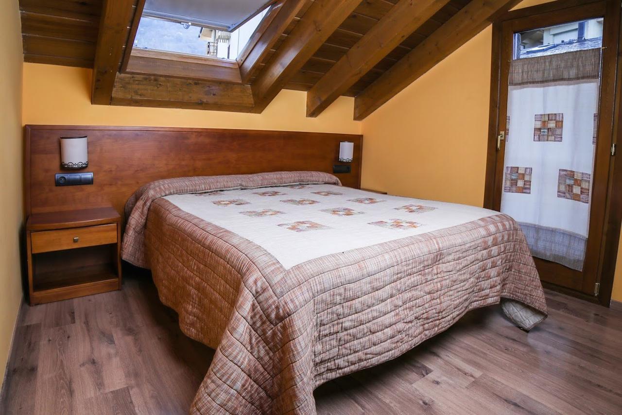 Hotel Roca Alp Exterior foto