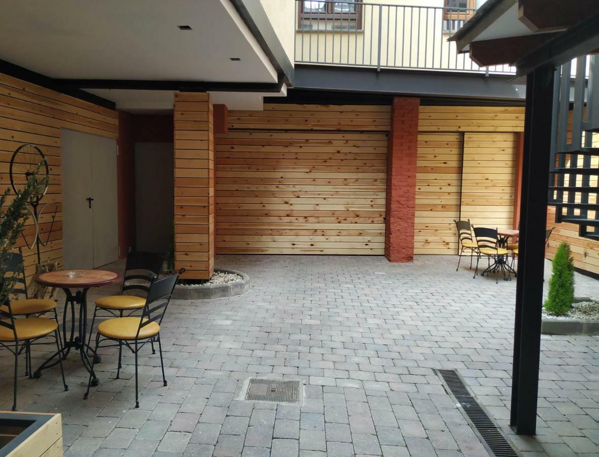 Hotel Roca Alp Exterior foto
